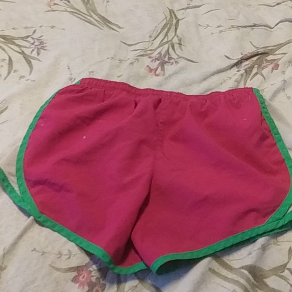 Clothes - Picture 3 of 3